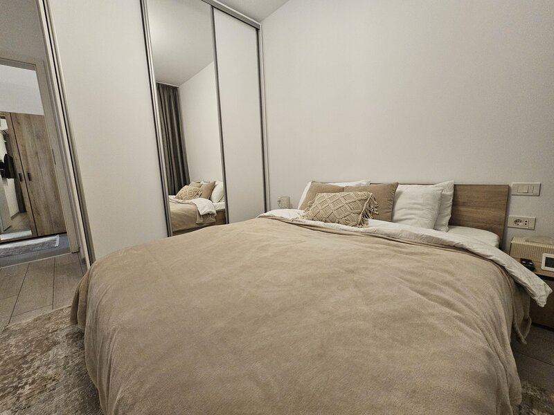 Metalurgiei, Parc Tudor Arghezi.